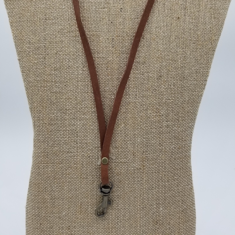 Kangaroo lace lanyard